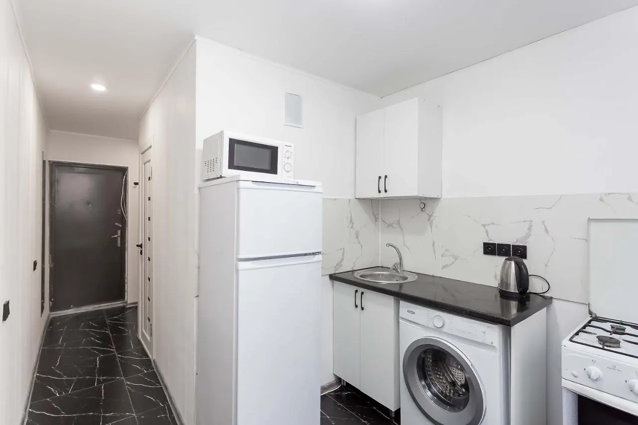 Apartment Апартаменты В 12 Микрорайоне Almaty